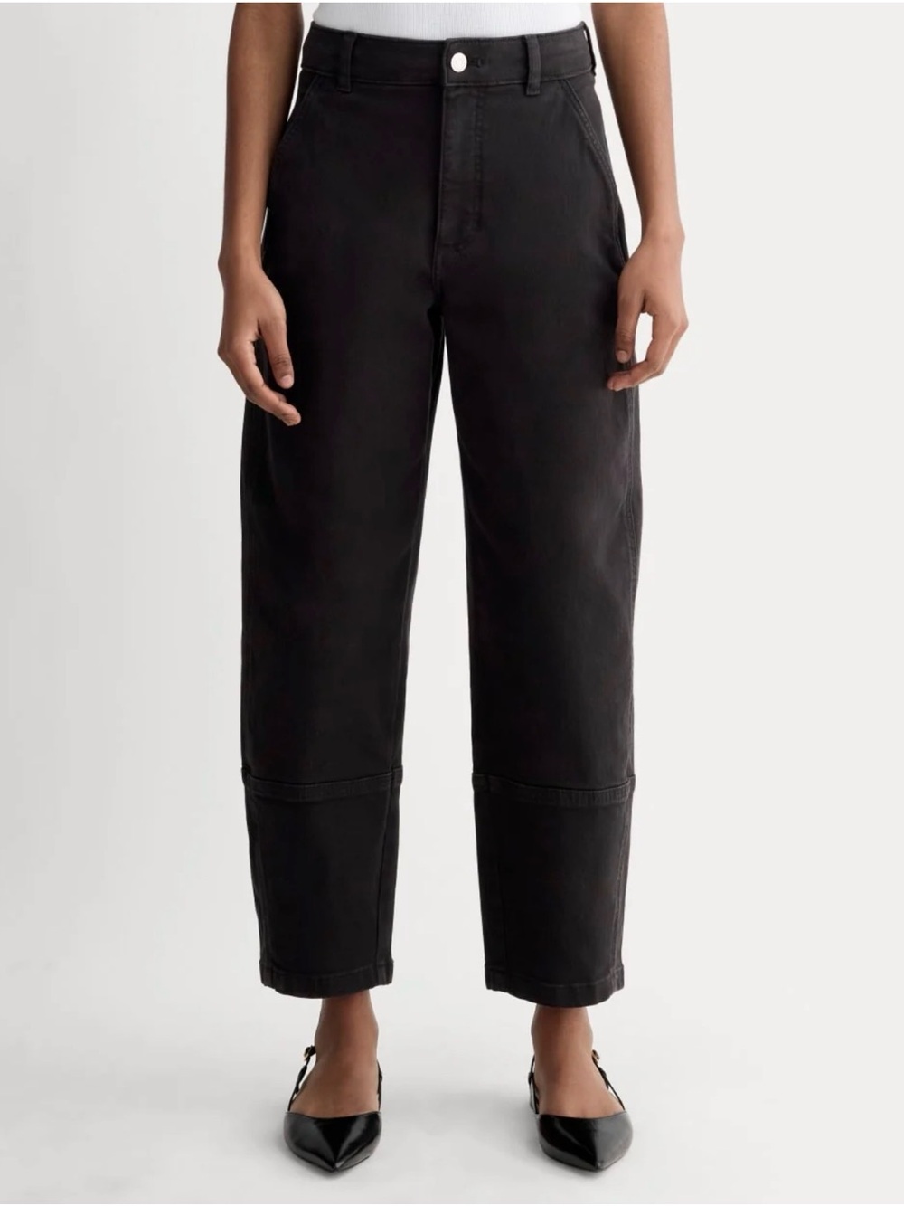 Everlane utility barrel leg pants in size 4, black